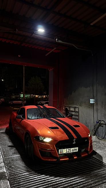 dodge challanger: Ford Mustang: 2017 г., Купе — 2