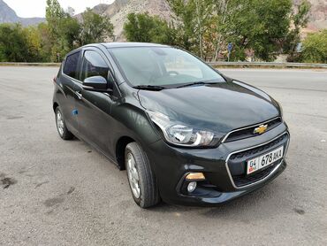 машинка б у: Chevrolet Spark: 2017 г., 1 л, Автомат, Бензин, Хэтчбэк