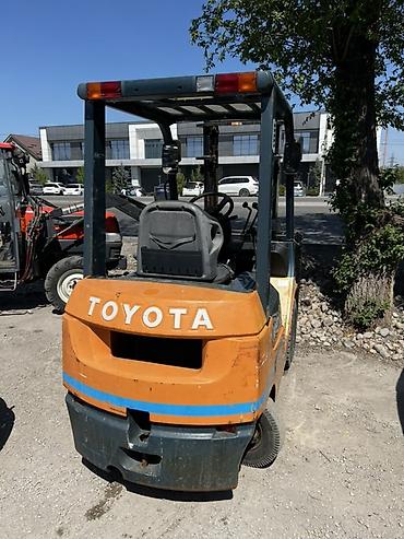 old man: Погрузчик, Toyota, Колесный, Вилочный — 2