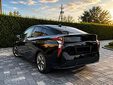 ev: Toyota Prius: 2016 г., 1.8 л, Гибрид — 3