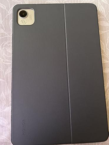 honor pad 10: HONOR planşet + maqnitli klaviaturalı kitabça-tipli örtük - Model — 2