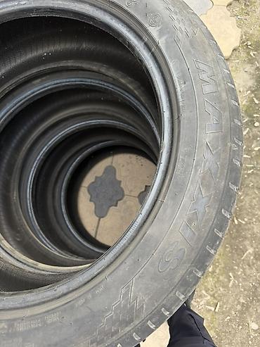 Транспорт: Комплект шин Maxxis, летние, 4 штуки. 235.55.19 2022года - — 1