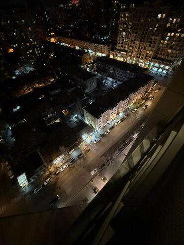 Uzunmüddətli kirayə mənzillər: Nəsimi rayonu, Nəsimi bazarının yanında 20 mərtəbəli binanın 18 ci — 19