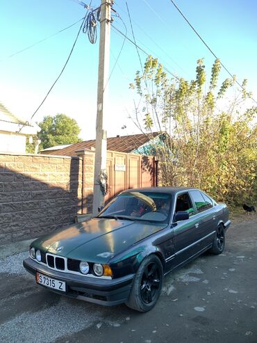 BMW: BMW 520: 1992 г., 2 л, Механика, Бензин, Седан