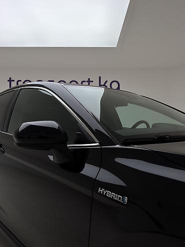 Toyota: Toyota Camry: 2020 г., 2.5 л, Вариатор, Гибрид, Седан — 7