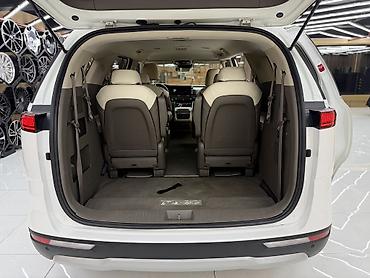 Kia: Kia Carnival: 2021 г., 2.2 л, Автомат, Дизель, Минивэн — 12