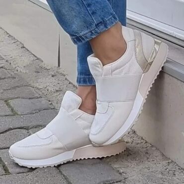 Women's Sneakers and athletic shoes: 41 — 8