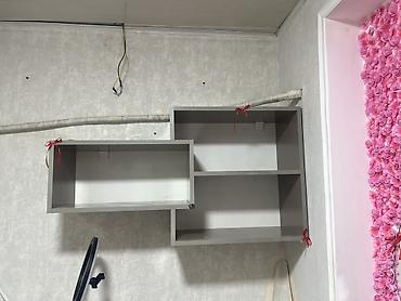 salon termosu: Divar asılqan rəf modulu - Material: laminat/MDFlam tipli ağ-boz — 2