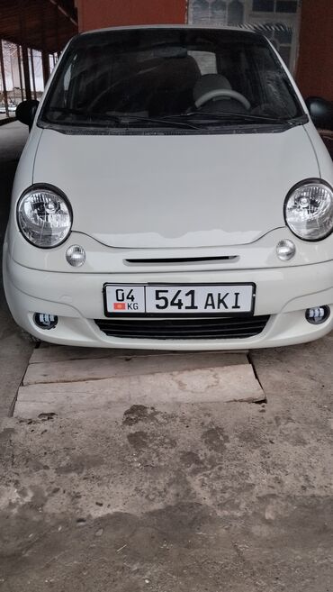 Другие автомобили: Компактный хэтчбек. Кузов и экстерьер: - 5-дверный кузов, светлый — 5