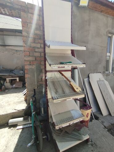 купить угловую полку в спальню: Продаю полку для конфет