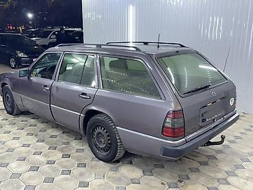 bmw м8: Mercedes-Benz W124: 1993 г., 2.2 л, Механика, Бензин, Универсал — 5