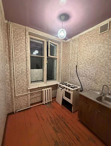 1 комната, 30 м², Пишпек Хрущевка, 2 этаж, Старый ремонт