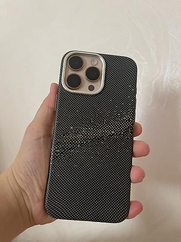 15 iphone: IPhone 16 Pro Max, 256 GB, Barmaq izi, Simsiz şarj, Face ID — 6
