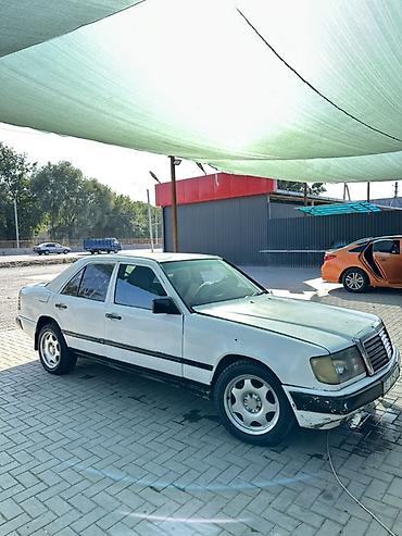 бампер на бмв е30: Mercedes-Benz W124: 1985 г., 2.3 л, Механика, Дизель, Седан — 1