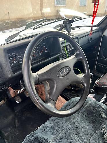 ВАЗ (ЛАДА): ВАЗ (ЛАДА) 4x4 Нива: 2002 г., 1.7 л, Механика, Бензин, Внедорожник at lalafo.kg — 3 ВАЗ (ЛАДА): ВАЗ (ЛАДА) 4x4 Нива: 2002 г., 1.7 л, Механика, Бензин, Внедорожник — 3