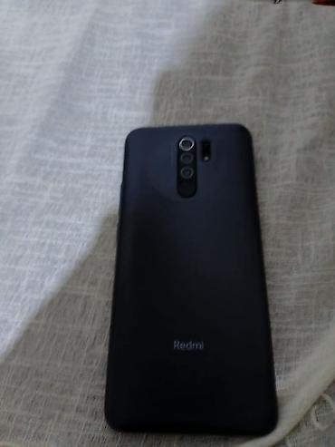 noutbuk 17 3: Redmi smartfon Qara rəngli Redmi smartfon satılır. Şəkillərdən — 4