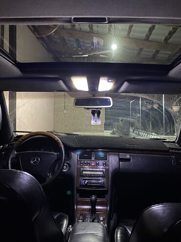 Mercedes-Benz: Mercedes-Benz E-Class: 1995 г., 3.2 л, Автомат, Бензин, Седан — 5