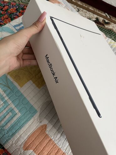 кулер для компьютера: Ноутбук, Apple, 8 ГБ ОЭТ, Apple M2, 13.5 ", Колдонулган, Жумуш, окуу үчүн, эс тутум SSD