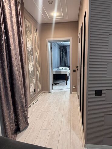 продаю 1 комнат квартира: 2 комнаты, 52 м², Индивидуалка, 3 этаж, Евроремонт