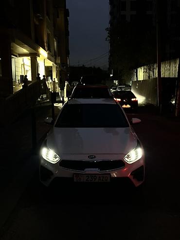 Kia K3: 2021 г., 1.6 л, Вариатор, Бензин, Седан