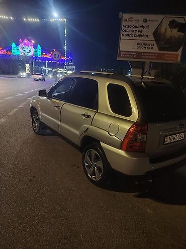 Kia: Kia Sportage: 2 л | 2008 г. Кроссовер — 1