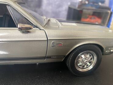 Avtomobil modelləri: Коллекционная модель SHELBY MUSTANG GT500KR silver 1968 Road — 10