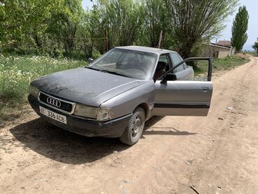 мерседес бенз 202: Audi 80: 1988 г., 1.8 л, Механика, Бензин, Седан