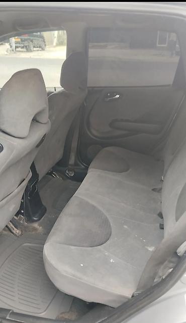 jas: Honda Fit: 2003 г., 1.5 л, Автомат, Бензин, Хэтчбэк — 7