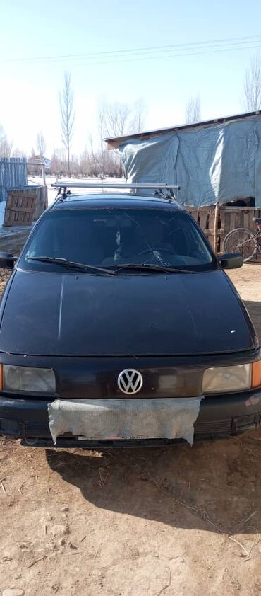 вента фол: Volkswagen Passat: 1991 г., 1.8 л, Механика, Бензин, Седан