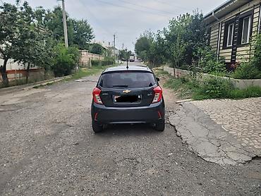 tesla 3: Chevrolet Spark: 2017 г., 0.1 л, Автомат, Бензин, Хэтчбэк — 3