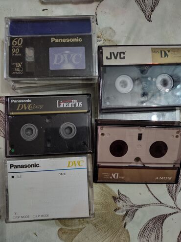 ЗАЗ: MiniDV kasetləri dəsti Brendlər və modellər: - Panasonic DVC (DVM60)