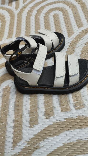 Sandale: Sandale, Dr. Martens — 5