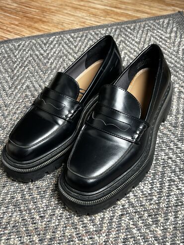 обувь 40 размер: Туфли H&M, 38, цвет - Черный
