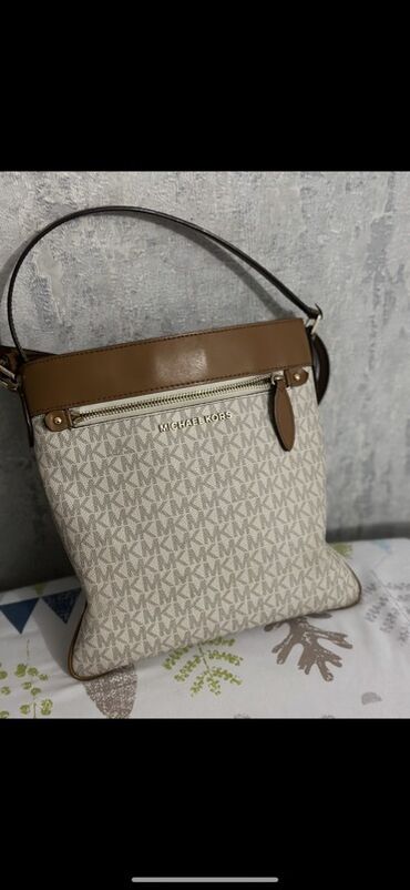 женские сумки кросс боди: Kors, Корс
