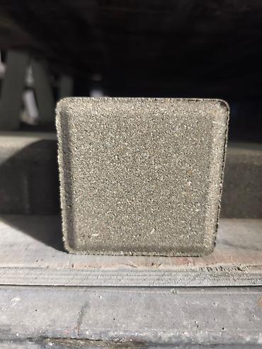 beton panel satisi: Rəngli səki daşları – zavod istehsalı - İkiqat qatlı vibropress — 2