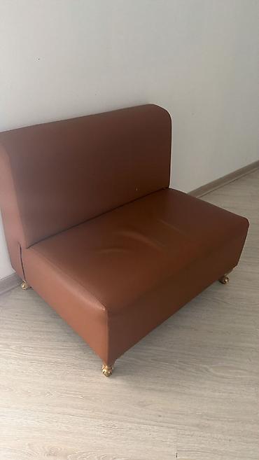 islenmis divan: Диван, Б/у, Нераскладной, Кожа, Нет доставки — 1