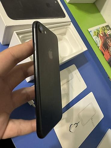 Apple iPhone: IPhone 7, Qara, Sənədlərlə — 4