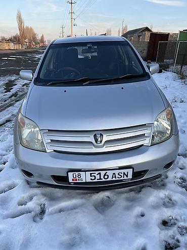 Toyota: Toyota ist: 2002 г., 1.3 л, Автомат, Бензин, Хэтчбэк — 1