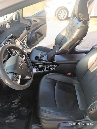 Toyota: Toyota Prius: 2017 г., 1.8 л, Вариатор, Гибрид, Хэтчбэк — 11