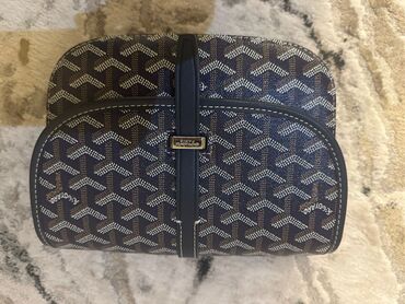 Классические сумки: Классические сумки — 2