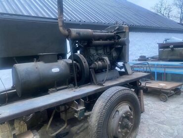 Generatorlar: GENERATOR satılır ( 3 silindrli 65 kva ). Çexoslovakiya — 3