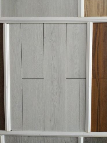 gilan kafel metlax satis merkezi: Ağac naxışlı laminat döşəmə paneli - Rəng: Açıq boz, palıd fakturalı
