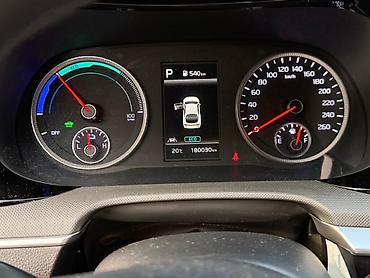 avante hybrid: Kia K5: 2020 г., Автомат, Гибрид, Лифтбек — 1