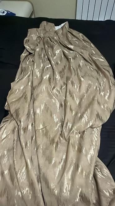 Zərif pərdə dəsti - Material: qalın, parıltılı teksturaya sahib