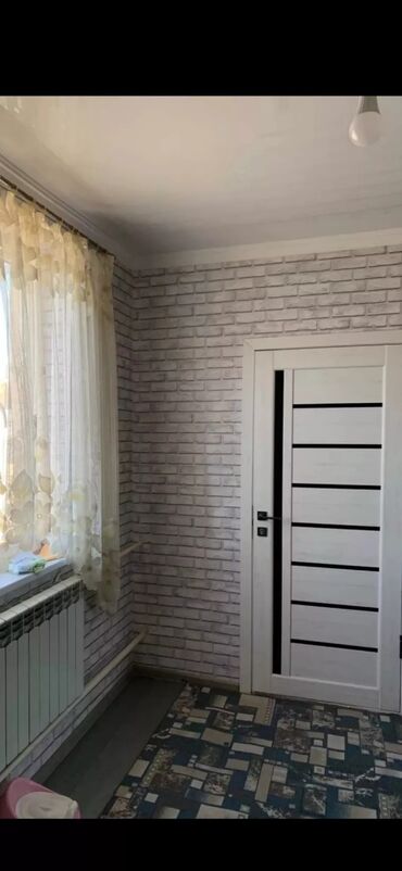 земельный дом бишкек: 70 м², 3 комнаты, Забор, огорожен, Парковка