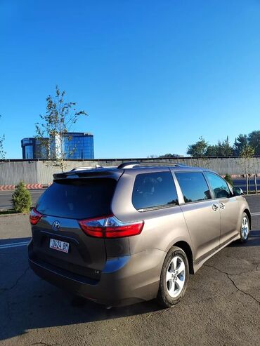 Частная аренда авто: Суточный прокат авто эконом класса люкс классы внедорожники минивэны — 3