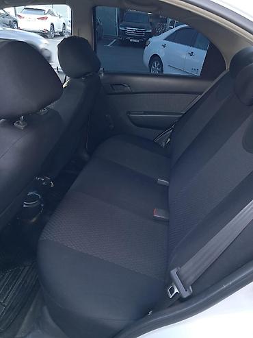 aveo ekran: Chevrolet Aveo: 1.4 l | 2010 il 100 km Sedan — 10