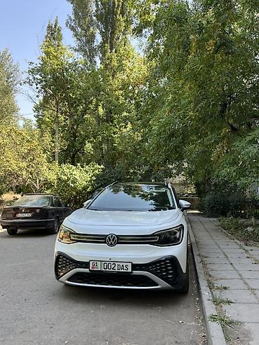 wuling mini ev: Volkswagen ID.6: 2022 г., Электромобиль, Кроссовер — 3