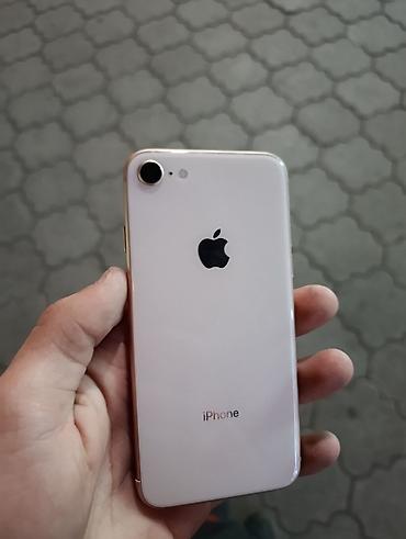 mi: IPhone 8, цвет золотистый/розовое золото (задняя стеклянная панель — 2