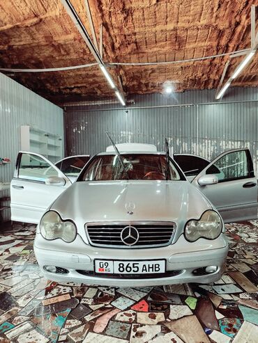 шыны 14: Mercedes-Benz C-Class: 2001 г., 2.2 л, Автомат, Дизель, Седан